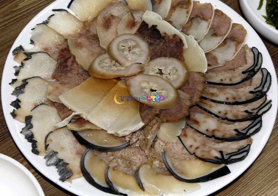 고래젓갈 이미지