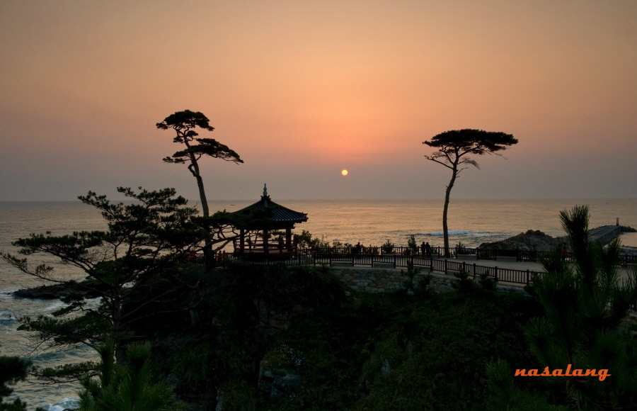 낙산사의달과해...