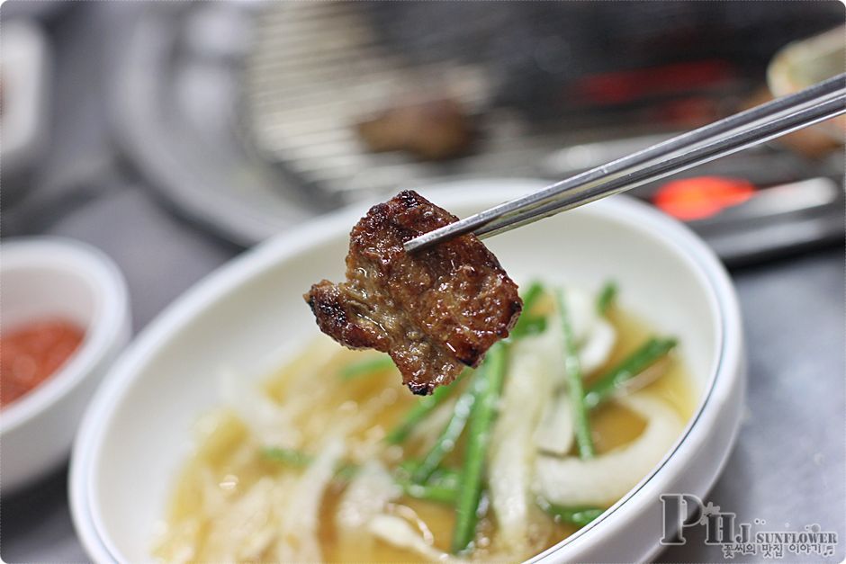 신당맛집/중구맛집-연탄불에 구워 더욱더 맛있는 등갈비의 맛집을 가보니..-연탄창고