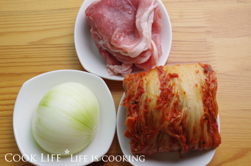 평범하지만 맛나는 돼지고기 고추장 김치볶음밥