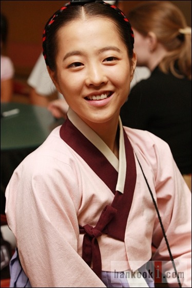 박보영-왕과나 소화 한복패션