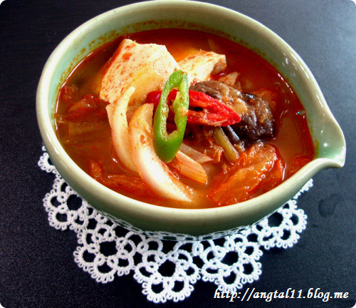 명품김치찌개 이미지