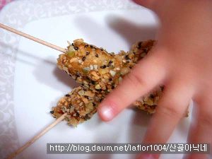 두뇌성장을 위한 간식!~견과떡꼬치!!~