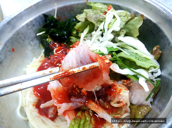 부산맛집 : 할매집 - 부산 명물 60년 전통의 회국수 