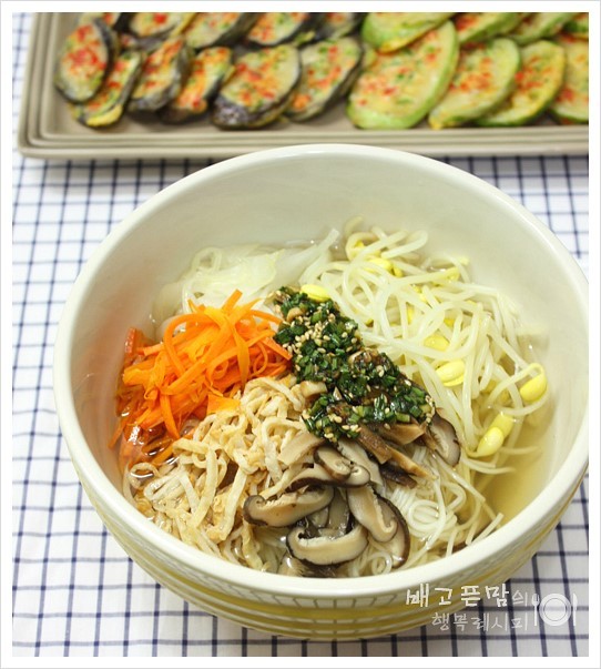 잔치국수 이미지