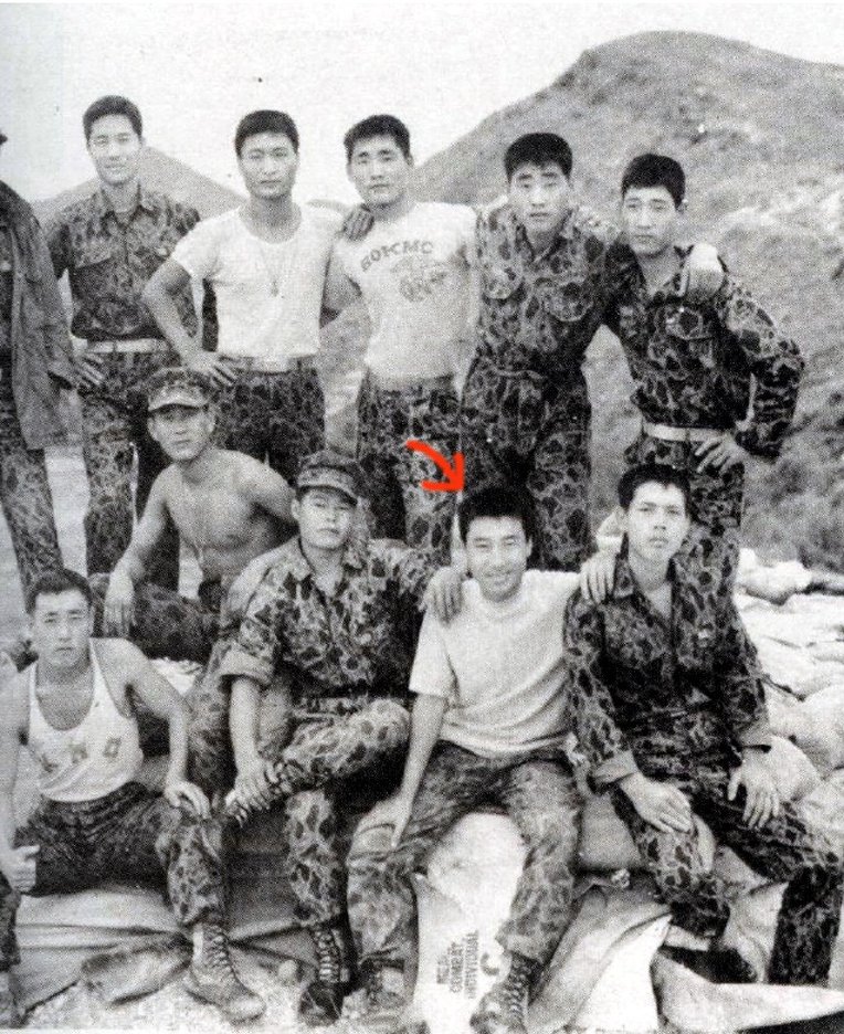 37년만에 맞난 2대대6중대 2소대LMG사수 임명식전우
