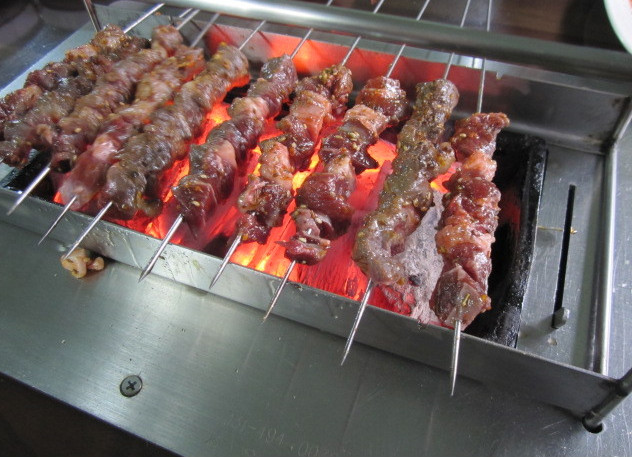 양꼬치하면 제일 먼저 생각나는집.. - 동대문역 지역 추천맛집 동북화과왕 후기