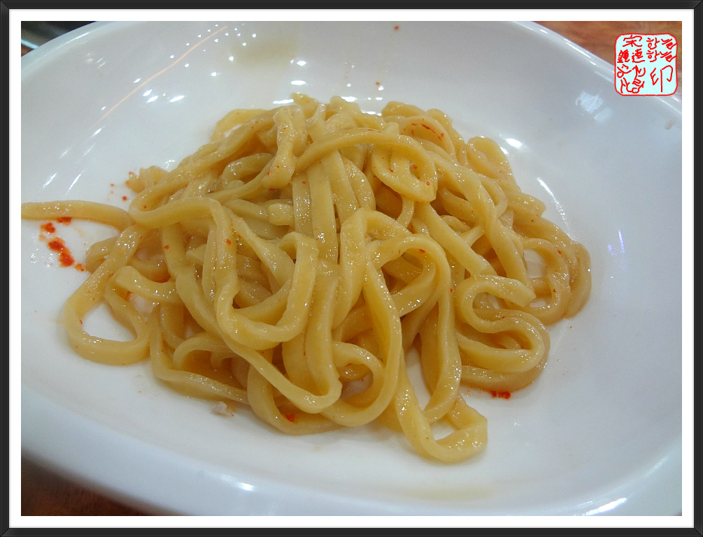 돼지 칼국수 이미지