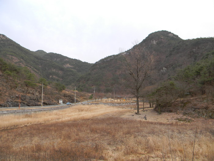 시원한 바람과 얼음이 나오는 의성 풍혈, 빙혈 (빙계군립공원)