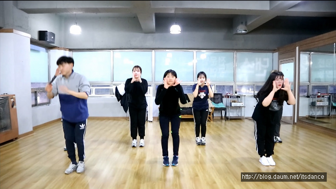 낙낙(Knock Knock) 이미지