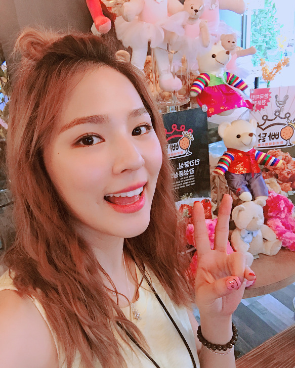 86년생 대만 최고의 가슴 줘유통 | 인스티즈