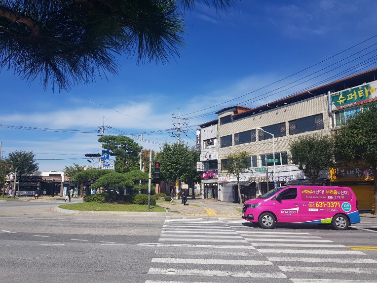 코아루 홍보차량 이쁘네여