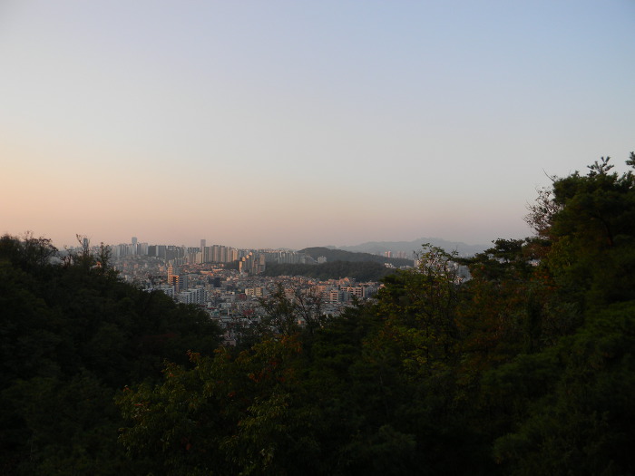 관악산 북쪽 자락에 그림처럼 깔린 서울둘레길 5코스 (낙성대~남현동 구간, 무당골)