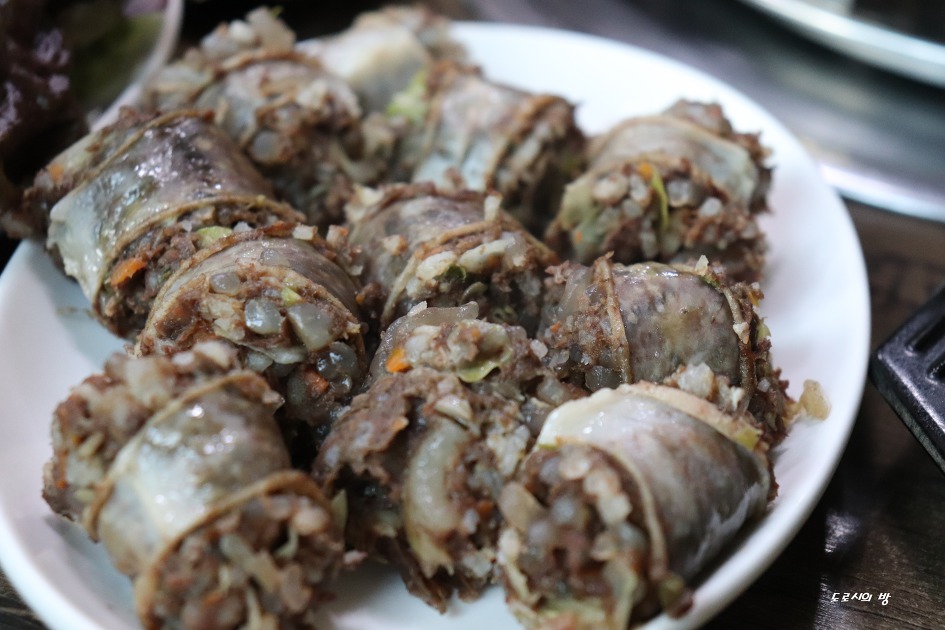 부산 해운대구 원동교부근에서 벚꽃 구경하고 돼지국밥 먹자