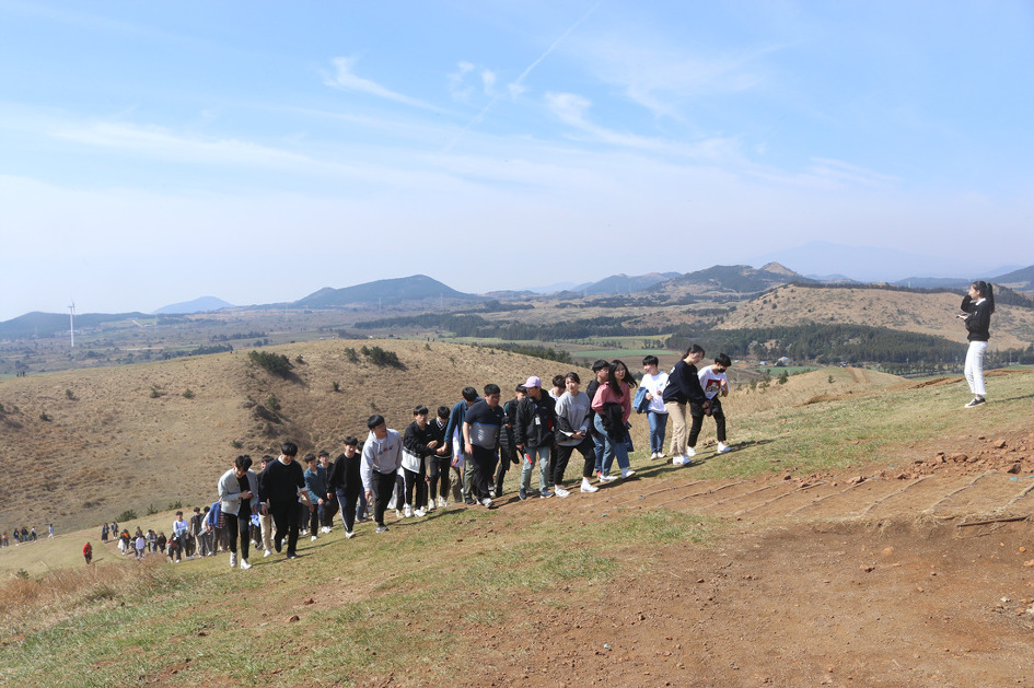 제주4.3바로알기 역사탐방 성산일출봉 우뭇개해안 ,터진목,용눈이오름