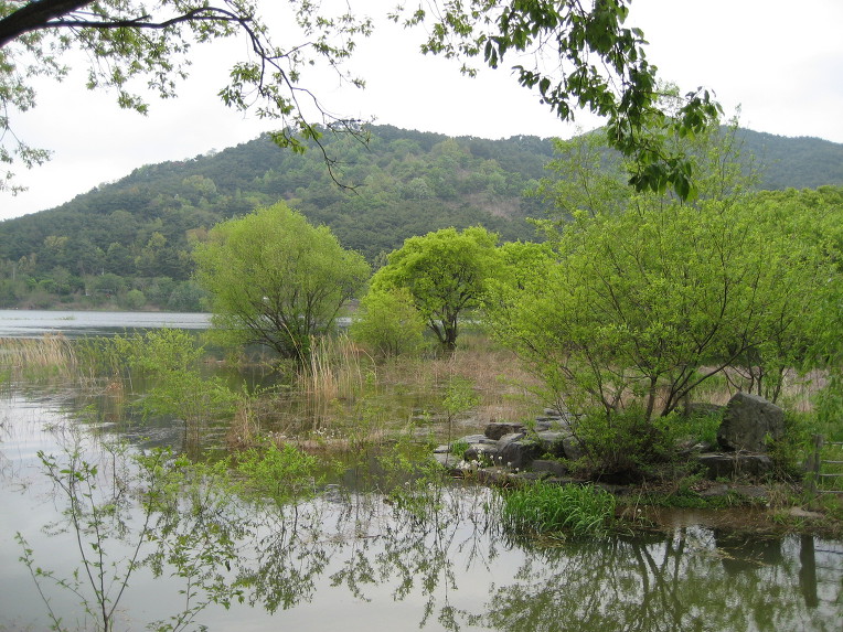 편견만큼 사람을 보잘것없게 만드는 것은 없다...