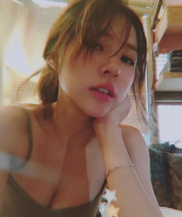 86년생 대만 최고의 가슴 줘유통 | 인스티즈