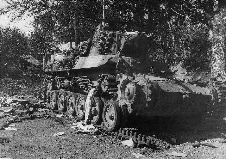 루손섬에서 파괴된 일본군의 97식 치하 신호토 전차 -Destroyed IJA Type-97 Chi Ha Shinhoto Tank in the Luzon 