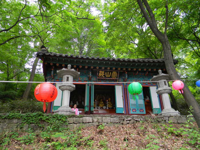 경국사 극락보전, 명부전, 영산전, 산신각 (경국사 지장시왕도, 요나라에서 건너왔다는 철조관음보살좌상)